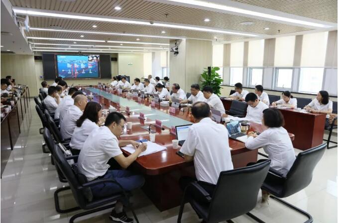 尊龙集团更新举行时 | 市城投集团公司举行所属单位“主要认真人谈企业高质量生长”首场活动-集团动态-武汉城投集团 