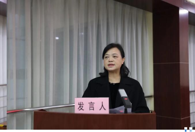 科创强“核” 转型求“新” | 武汉城投召开2025年科技立异事情大会-集团动态-武汉城投集团 