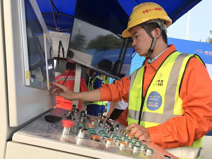 首页| 尊龙集团中国官方网站